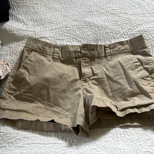 Old navy size 2 khaki shorts